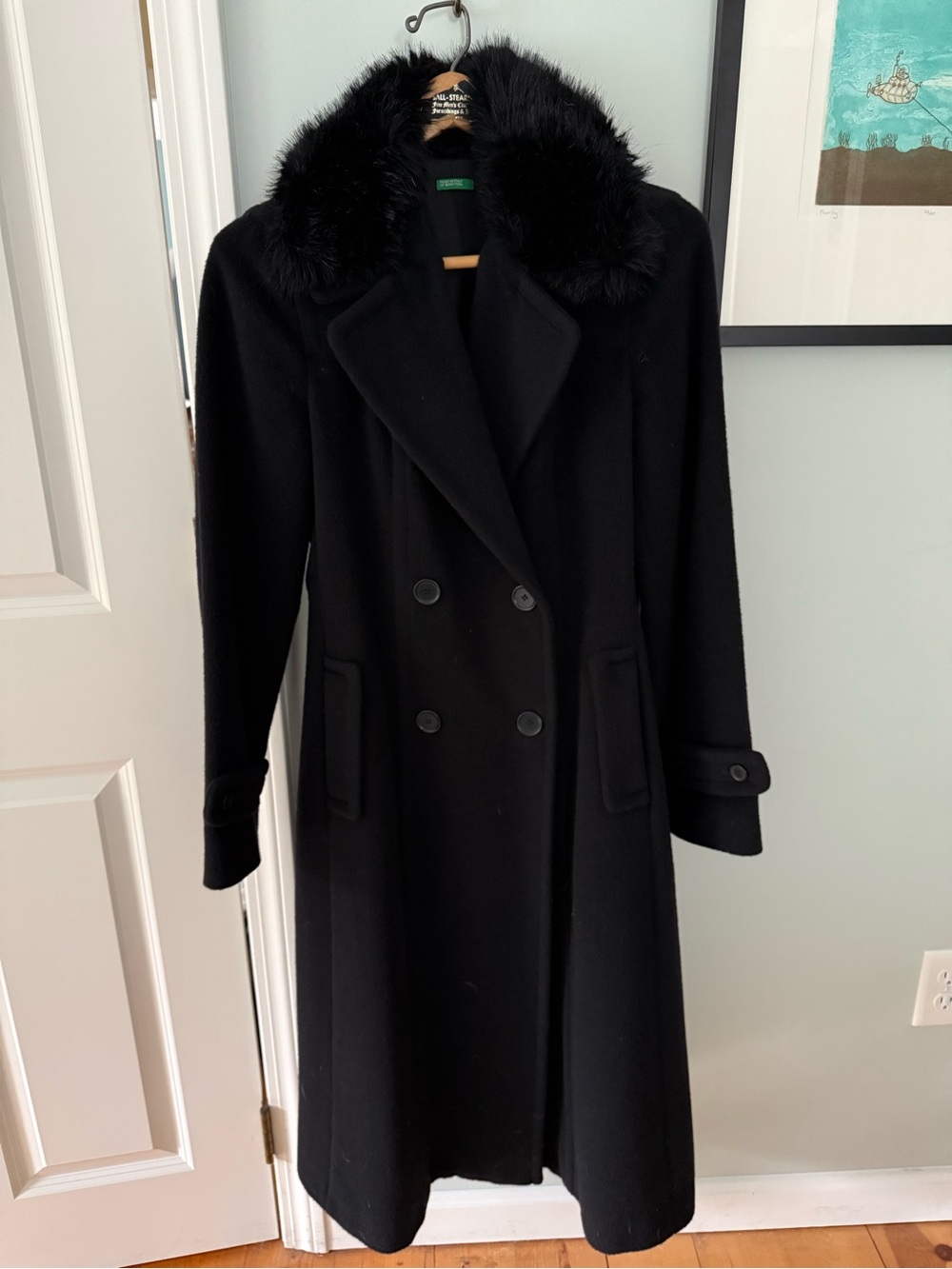 Classic Black Double-Breasted Wool Pea Coat with Faux Fur Collar (Benetton)